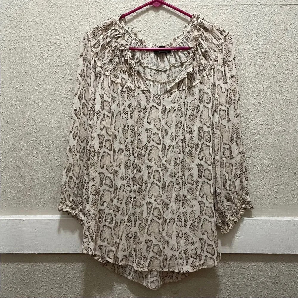 Tribal 3/4 Sleeve Snake Print Blouse